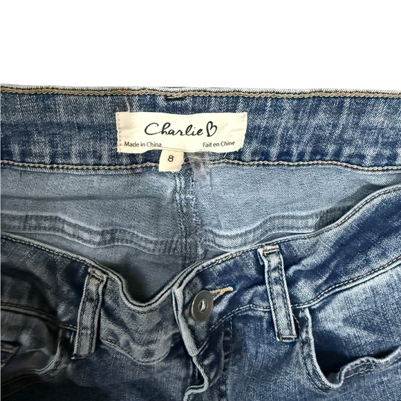 🌼 Charlie B Embroidered Ankle Jeans – Size 8 - Picture 3 of 8
